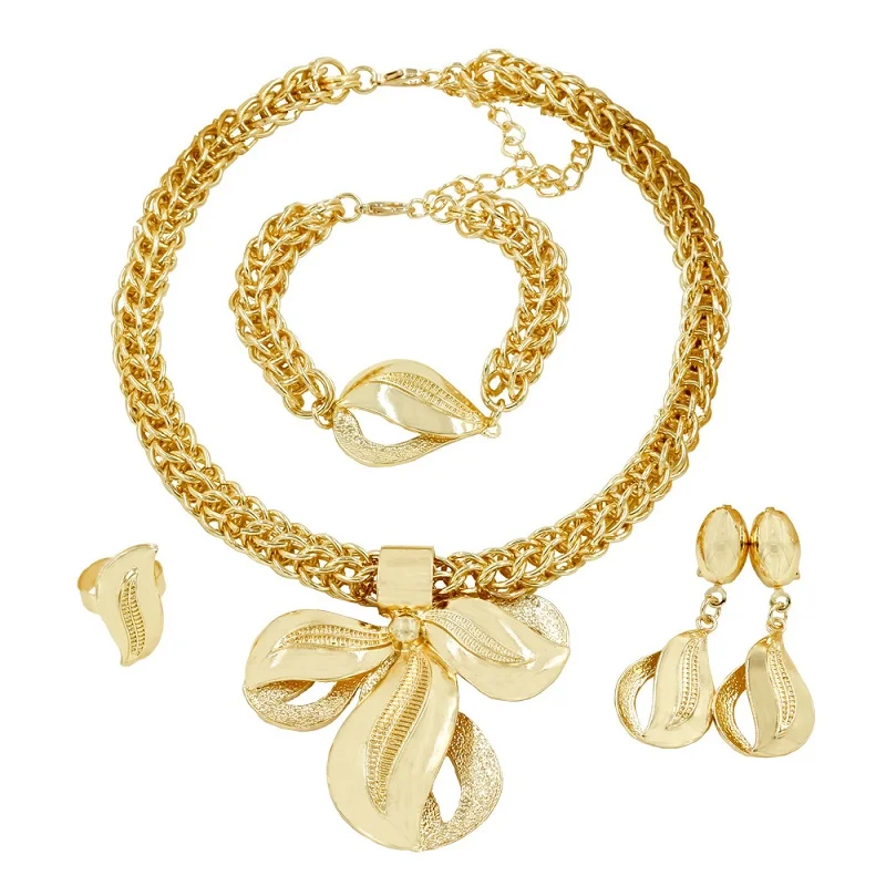 2019 Fashion Anniversary Commemorate 18 Gold Jewelry Sets Necklace Bracelet Ring Charm Women Dance Party Jewelry Accessories
2019 Fashion Anniversary Commemorate 18 Gold Jewelry Sets Necklace Bracelet Ring Charm Women Dance Party Jewelry Accessories