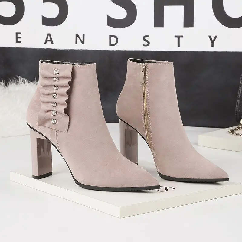 EOEODOIT High Chunky Heel Boots Autumn Winter Pumps Shoes Women Pointed Toe Sexy Crystal Martin Shoes 9 CM Heel Increasing 2018
EOEODOIT High Chunky Heel Boots Autumn Winter Pumps Shoes Women Pointed Toe Sexy Crystal Martin Shoes 9 CM Heel Increasing 2018