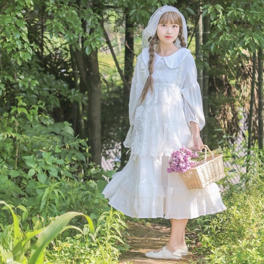 2018 Japanese Mori Girl Vintage Dress Exquisite Gold Bow Embroidery Dress Cute Peter Pan Collar Puff Sleeve One Piece Dress
2018 Japanese Mori Girl Vintage Dress Exquisite Gold Bow Embroidery Dress Cute Peter Pan Collar Puff Sleeve One Piece Dress