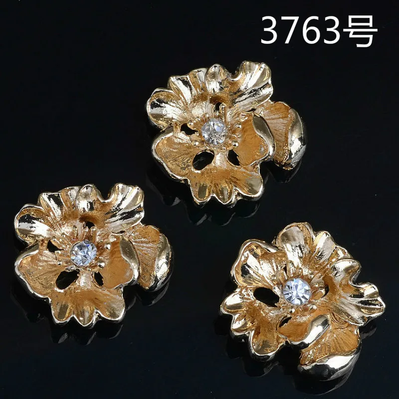 50PCS 19*21mm Fashion Gold Color Crystal Flower Charms Pendant Zinc Alloy DIY Handmade Jewelry Findings Accessories
50PCS 19*21mm Fashion Gold Color Crystal Flower Charms Pendant Zinc Alloy DIY Handmade Jewelry Findings Accessories