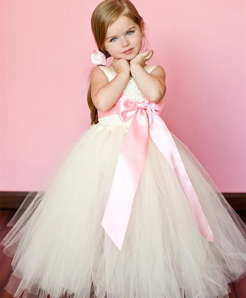 Little Girls Ivory Crochet Tutu Dress Kids Fluffy Tulle Tutus Ball Gown with Pink Ribbon Bow Children Bridal Wedding Party Dress
Little Girls Ivory Crochet Tutu Dress Kids Fluffy Tulle Tutus Ball Gown with Pink Ribbon Bow Children Bridal Wedding Party Dress