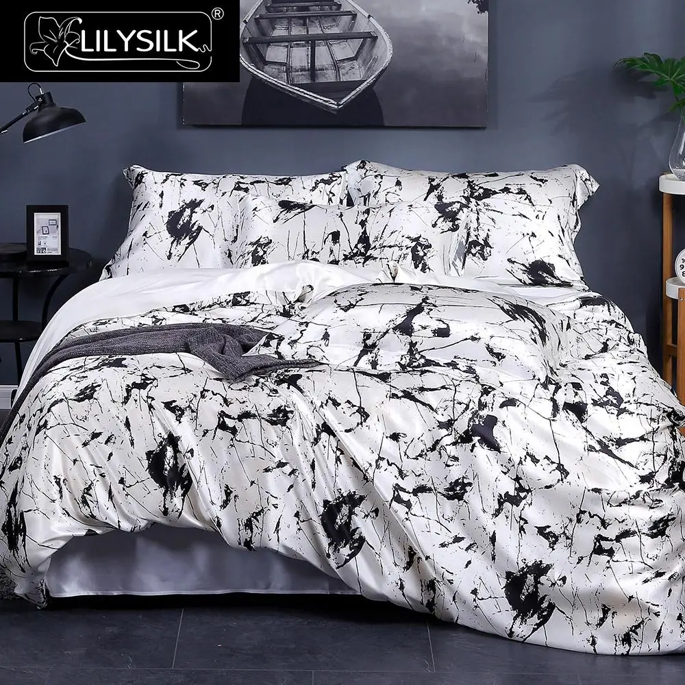 LilySilk 4pcs Bedding Set 100 Mulberry Silk Luxury Queen King Seamless Duvet Cover Flat Sheet Oxford Pillowcases 19 momme
LilySilk 4pcs Bedding Set 100 Mulberry Silk Luxury Queen King Seamless Duvet Cover Flat Sheet Oxford Pillowcases 19 momme
