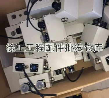 Xugong crane junction box 12 tons 16 tons 20G20B25k big arm junction box computer wire junction box genuine
Xugong crane junction box 12 tons 16 tons 20G20B25k big arm junction box computer wire junction box genuine