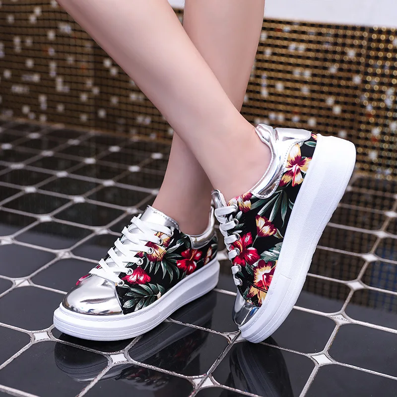 Shallow Fashion Women Canvas Shoes Round Toe Spring and Autumn Female Loafers Sneakers Hard-Wearing
Shallow Fashion Women Canvas Shoes Round Toe Spring and Autumn Female Loafers Sneakers Hard-Wearing