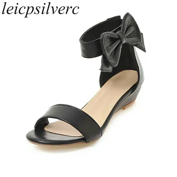 Women Sandals Beach Shoes Med Heel Pu Peep Toe Butterfly Knot Zip Wedges 2018 Summer Fashion Sexy Casual Dress White Black Brown
Women Sandals Beach Shoes Med Heel Pu Peep Toe Butterfly Knot Zip Wedges 2018 Summer Fashion Sexy Casual Dress White Black Brown
