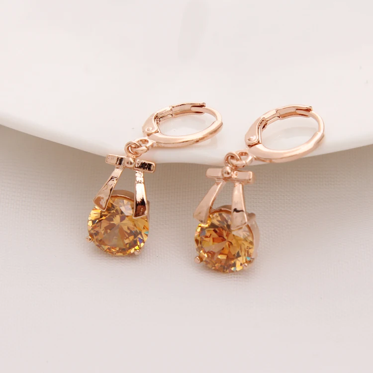 Hesiod Champagne Cubic Zircon Crystal Rhinestone Stud Earrings OL Style Bowknot Gold Color Earrings Women Fashion Jewelry
Hesiod Champagne Cubic Zircon Crystal Rhinestone Stud Earrings OL Style Bowknot Gold Color Earrings Women Fashion Jewelry