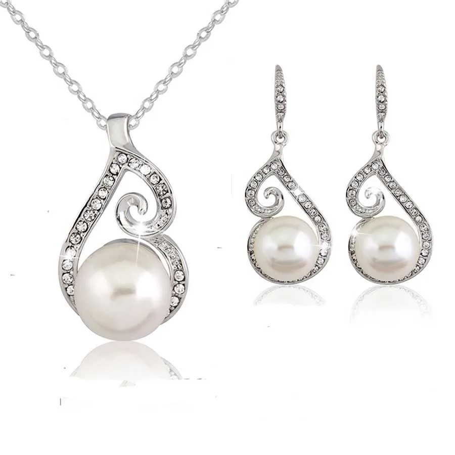 Silver Color Jewelry Set Simulated Pearl Earrings& Necklace Pendant Wedding Women Jewelry Set Party Rhinestone Pendant Earring
Silver Color Jewelry Set Simulated Pearl Earrings& Necklace Pendant Wedding Women Jewelry Set Party Rhinestone Pendant Earring