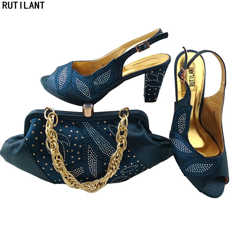 New Italian Shoes and Bags Set Decorated with Rhinestone African Shoes and Bags Set for Party In Women Nigerian Party Shoes Bag
New Italian Shoes and Bags Set Decorated with Rhinestone African Shoes and Bags Set for Party In Women Nigerian Party Shoes Bag