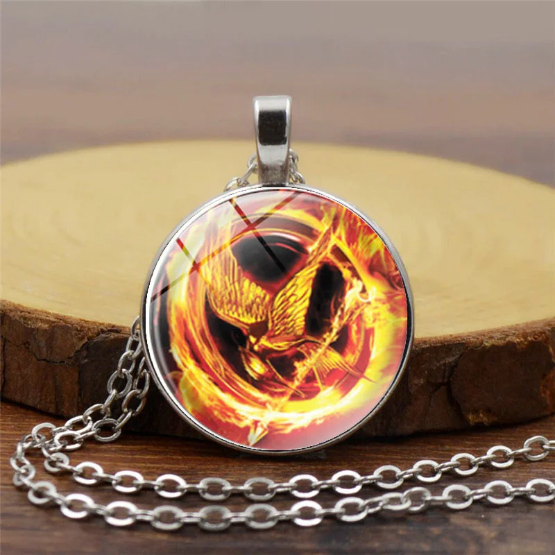 Movie Jewelry Vintage Necklace Hunger Games Art Glass Cabochon Pendant Ancient bronze Chain Necklace for Women Gifts wholesale
Movie Jewelry Vintage Necklace Hunger Games Art Glass Cabochon Pendant Ancient bronze Chain Necklace for Women Gifts wholesale
