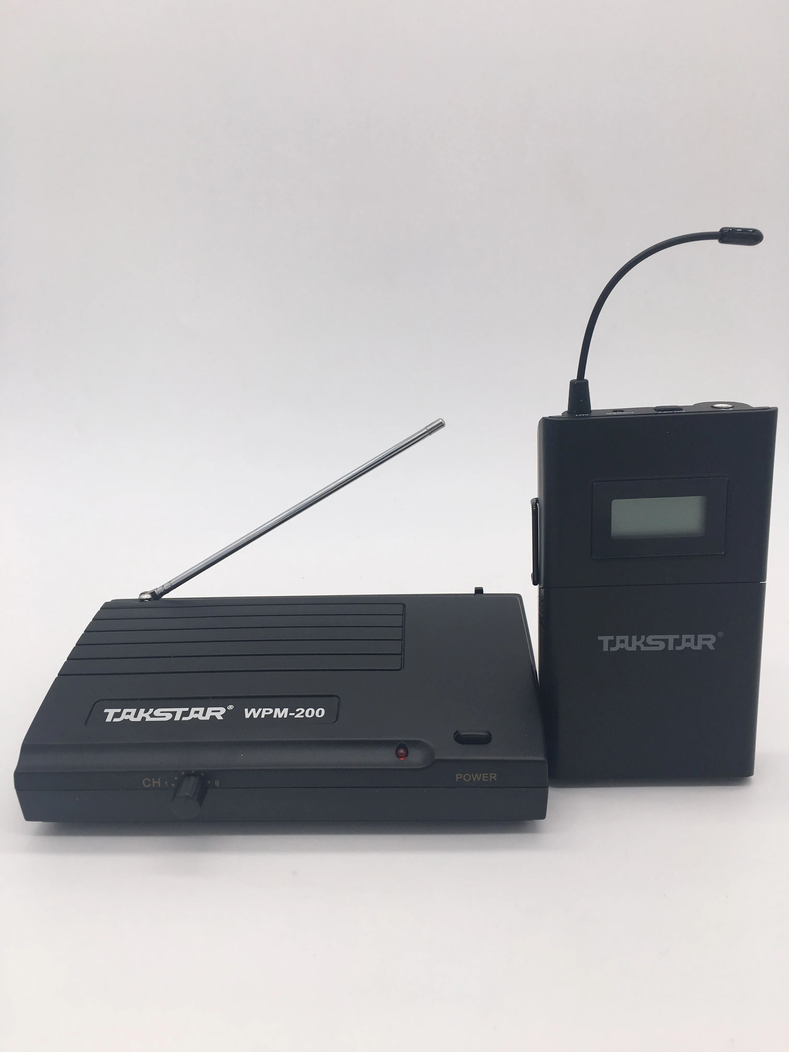 Takstar WPM-200 UHF Wireless Monitor System 50m Transmission Distance In-Ear Stereo earphone Headset Transmitter Receiver
Takstar WPM-200 UHF Wireless Monitor System 50m Transmission Distance In-Ear Stereo earphone Headset Transmitter Receiver