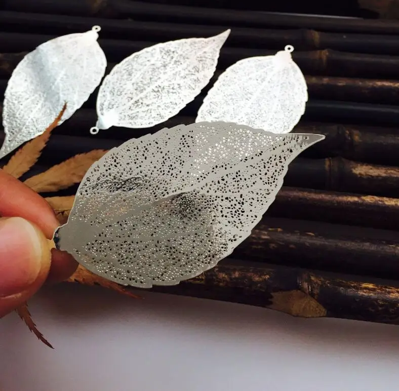 Cute Creative Gold Silver Openwork Metal Leaf Bookmark Stationery Bookmark Book Folder Office Accessories School Supplies
Cute Creative Gold Silver Openwork Metal Leaf Bookmark Stationery Bookmark Book Folder Office Accessories School Supplies
