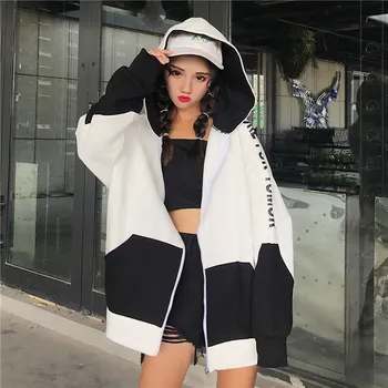 Women Harajuku Hip Hop Batwing Sleeve Hooded Sweatshirt Korean Streetwear Casual Zipper Letter Print Loose Hoodies
Women Harajuku Hip Hop Batwing Sleeve Hooded Sweatshirt Korean Streetwear Casual Zipper Letter Print Loose Hoodies