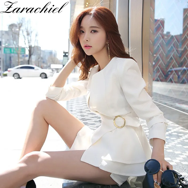 Zarachiel 2019 Women Sexy V-Neck Solid Blazer Ruffle Slim Short Suit Jacket Coat Outerwear Ladies Business Wear Lacing Overcoat
Zarachiel 2019 Women Sexy V-Neck Solid Blazer Ruffle Slim Short Suit Jacket Coat Outerwear Ladies Business Wear Lacing Overcoat