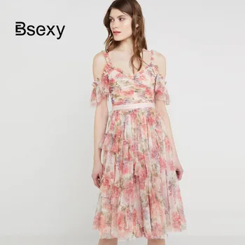 Sexy Floral Women Sundress 2019 Pink Flower Print Mesh Ruffles Dress Boho Chic V neck Short Sleeve Spaghetti Strap Beach Dress
Sexy Floral Women Sundress 2019 Pink Flower Print Mesh Ruffles Dress Boho Chic V neck Short Sleeve Spaghetti Strap Beach Dress