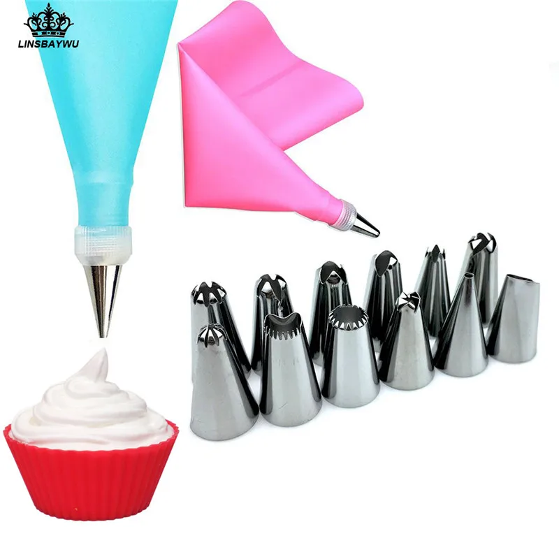 14 PCS/Set Silicone Kitchen Accessories Icing Piping Cream Pastry Bag + 12 Stainless Steel Nozzle Set DIY Cake Decorating Tips
14 PCS/Set Silicone Kitchen Accessories Icing Piping Cream Pastry Bag + 12 Stainless Steel Nozzle Set DIY Cake Decorating Tips