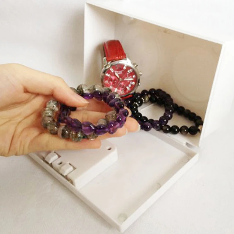 1 pcs Fake Socket Storage Boxs Security Safe Money Jewel Box Hides Secret Wall Plug Valuables Creative Storage Boxes Bins VC
1 pcs Fake Socket Storage Boxs Security Safe Money Jewel Box Hides Secret Wall Plug Valuables Creative Storage Boxes Bins VC
