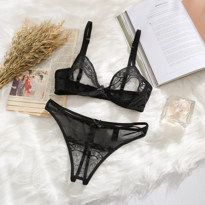 Sexy Lingerie Women Embroidery Underwire Ultra Thin Bra and Panty Underwear Set Sexy Seduction Lace Intimates
Sexy Lingerie Women Embroidery Underwire Ultra Thin Bra and Panty Underwear Set Sexy Seduction Lace Intimates