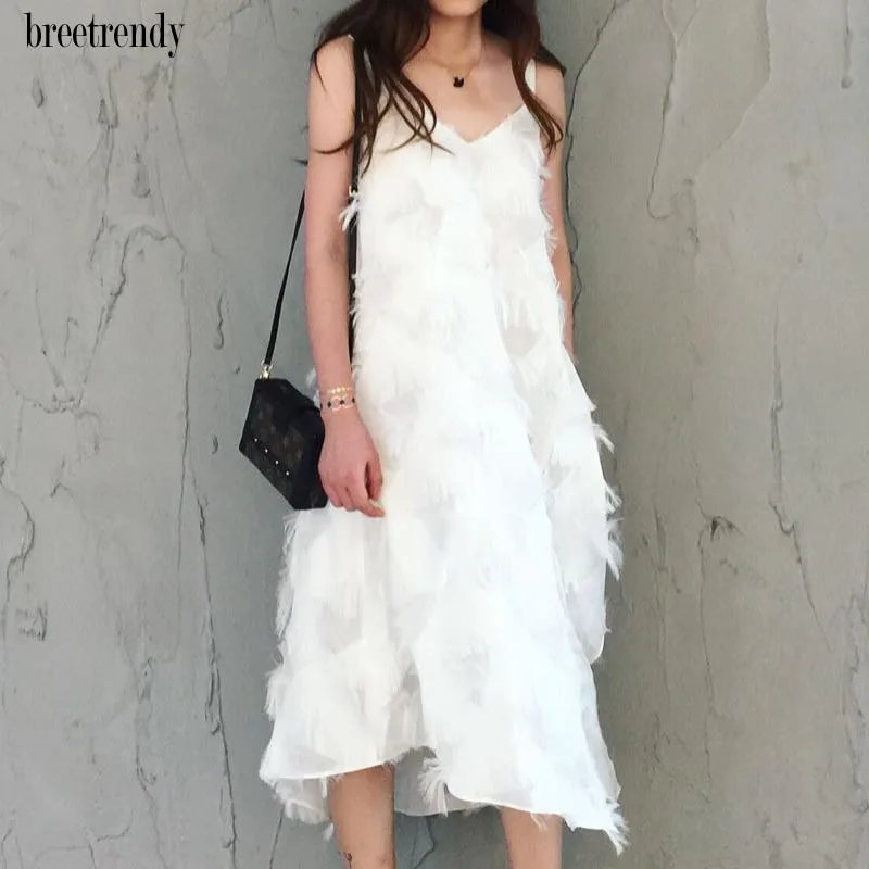 New Women Fashion White Color Sexy V Neck Spaghetti Strap Feather Tassels Vacation Dress Beach Dresses Vestidos
New Women Fashion White Color Sexy V Neck Spaghetti Strap Feather Tassels Vacation Dress Beach Dresses Vestidos