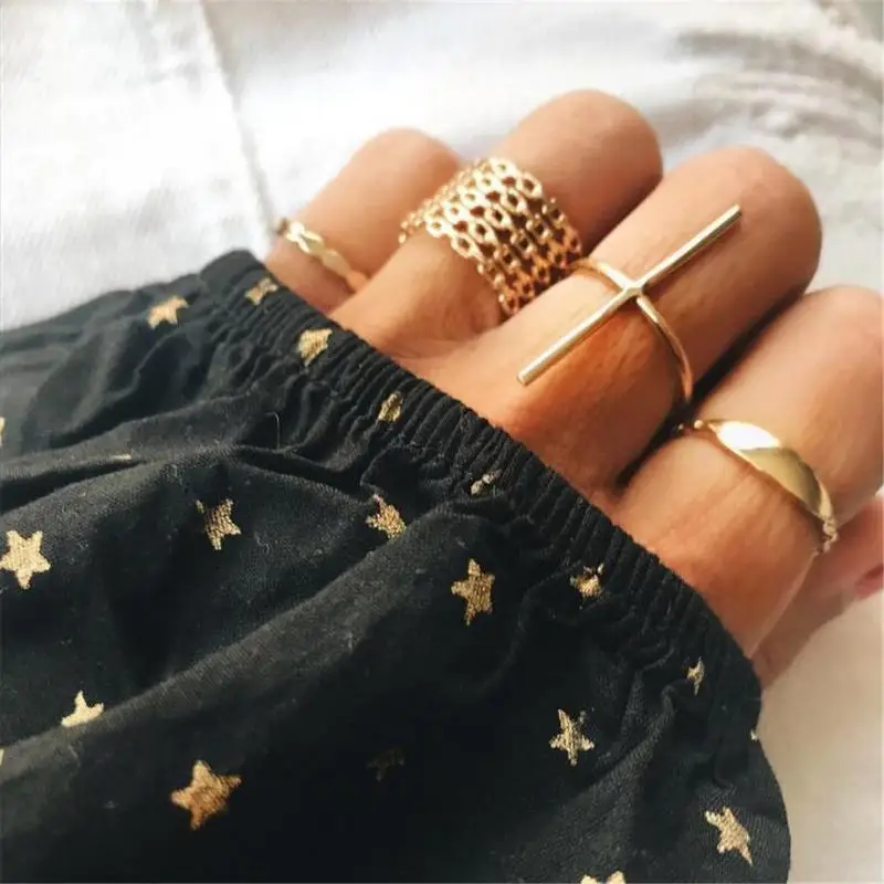 7pcs/set Bohemian Geometric T Bar Sequins Ring Set Retro Punk Gold Alloy Knuckle Midi Finger Rings Anillos Party Jewelry Gift
7pcs/set Bohemian Geometric T Bar Sequins Ring Set Retro Punk Gold Alloy Knuckle Midi Finger Rings Anillos Party Jewelry Gift