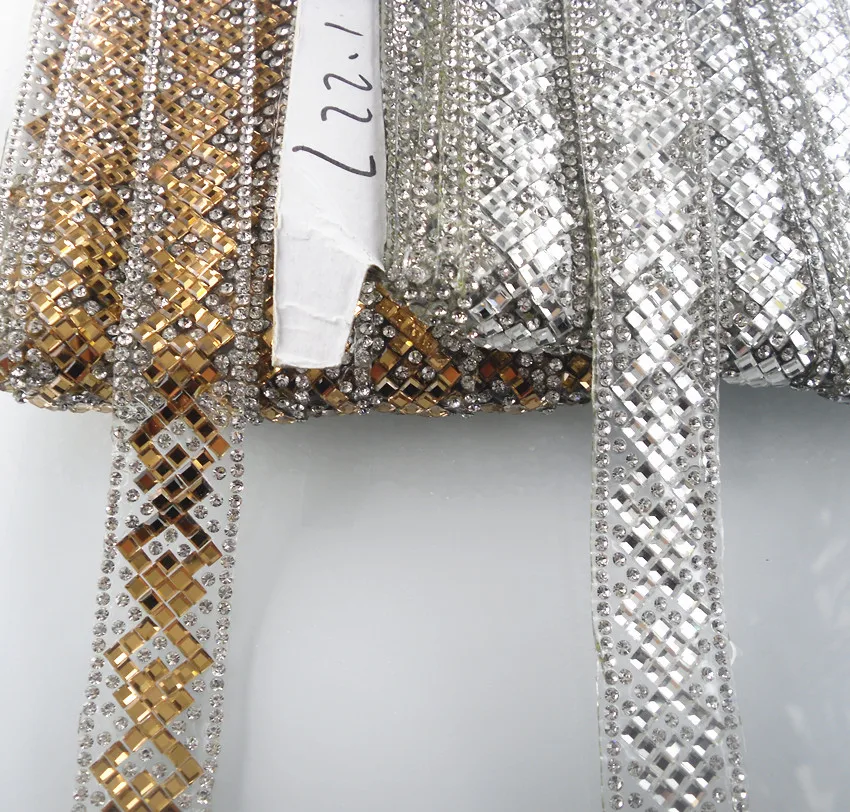 Hotfix clear round square glass crystal faceted rhinestones tape clothing shoes bag applique wedding decorations chain 20cm L22
Hotfix clear round square glass crystal faceted rhinestones tape clothing shoes bag applique wedding decorations chain 20cm L22
