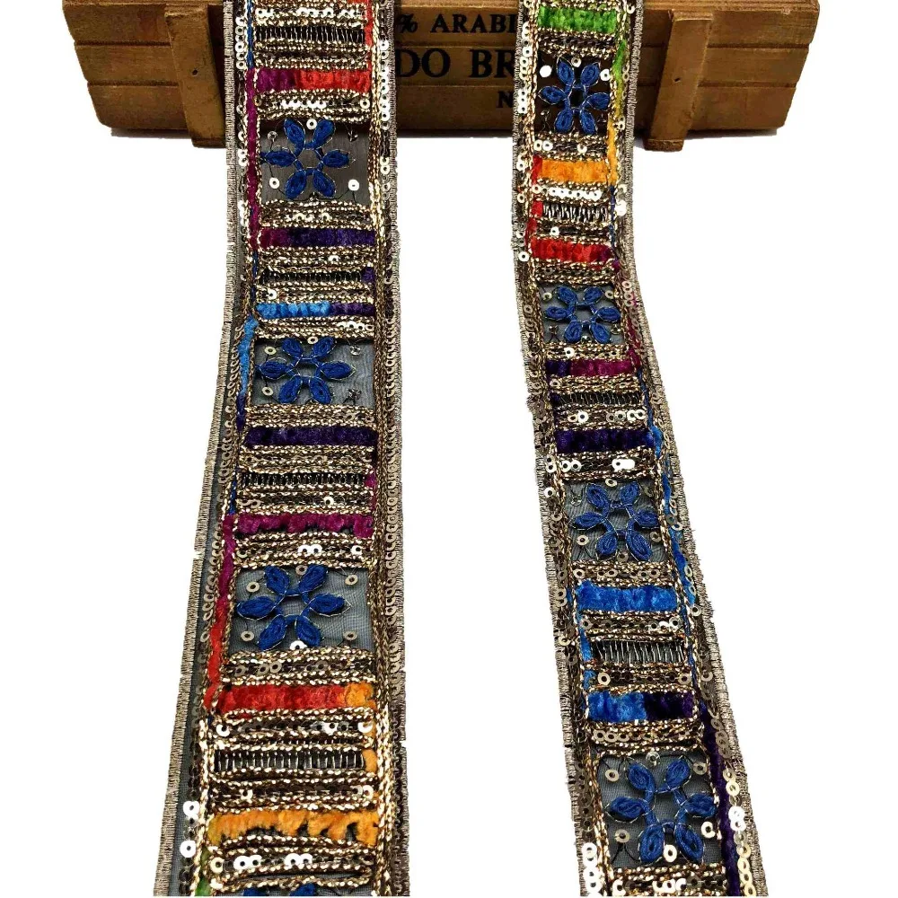 5Yards/lot Ethnic Sequin Embroidered Webbing DIY Handmade Sewing Net Yarn Ribbons Clothing Decorative Lace Trim
5Yards/lot Ethnic Sequin Embroidered Webbing DIY Handmade Sewing Net Yarn Ribbons Clothing Decorative Lace Trim