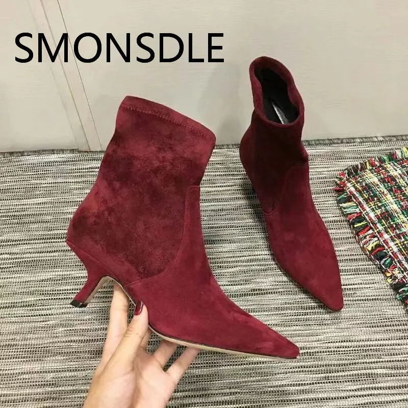 SMONSDLE Spring Autumn Black Red Suede Pointed Toe Women Boots Genuine Leather Slip On Mid Heel Women Short Boots Shoes Woman 
SMONSDLE Spring Autumn Black Red Suede Pointed Toe Women Boots Genuine Leather Slip On Mid Heel Women Short Boots Shoes Woman