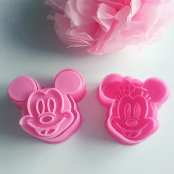 2Pcs/Set cute cartoon Cookie Mould Plastic Sugar Fondant Cake Mold bear Mickey Biscuit Cookie Cutters Cookie Tools
2Pcs/Set cute cartoon Cookie Mould Plastic Sugar Fondant Cake Mold bear Mickey Biscuit Cookie Cutters Cookie Tools