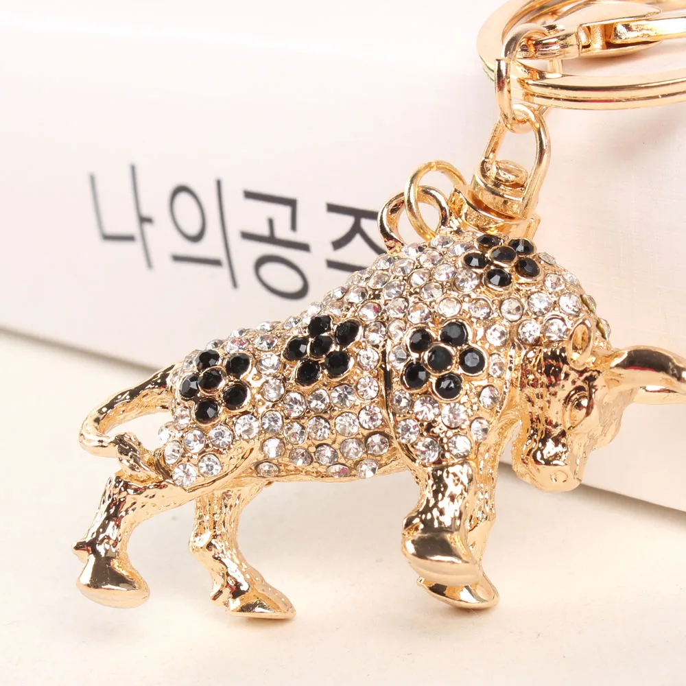 Fashion Car Keychain Gadget Metal Diamond Zodiac cattle Pendant Decoration Car Keys For Keychains Auto Accessories
Fashion Car Keychain Gadget Metal Diamond Zodiac cattle Pendant Decoration Car Keys For Keychains Auto Accessories
