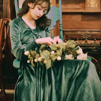 New spring Retro Long Sleeve Vintage Women Casual Dress High Waist V-Neck Green elegance Corduroy Dress
New spring Retro Long Sleeve Vintage Women Casual Dress High Waist V-Neck Green elegance Corduroy Dress