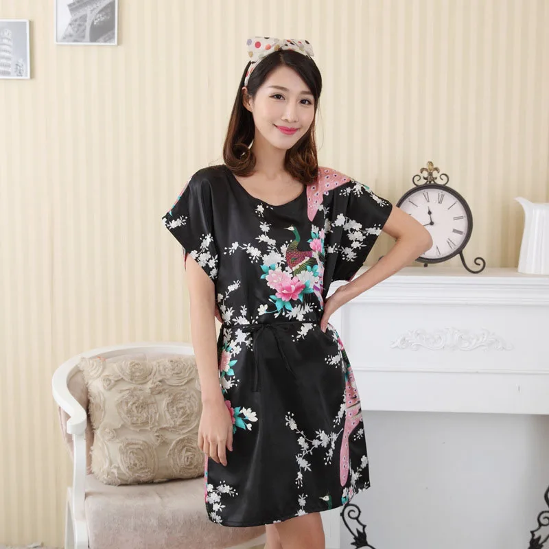 New Chinese style Sleep Dresses Women Round Neck Printed Anti-silk Nightgowns Sleepwear Summer Women Nightdress F0106
New Chinese style Sleep Dresses Women Round Neck Printed Anti-silk Nightgowns Sleepwear Summer Women Nightdress F0106