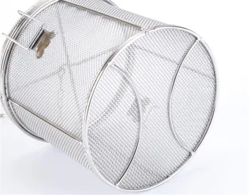 big 25*25cm 304 Stainless Steel Seasoning Bag Gravy Soup Taste Spice Box tea meat Basket pot Slag Separation Colander Strainer
big 25*25cm 304 Stainless Steel Seasoning Bag Gravy Soup Taste Spice Box tea meat Basket pot Slag Separation Colander Strainer