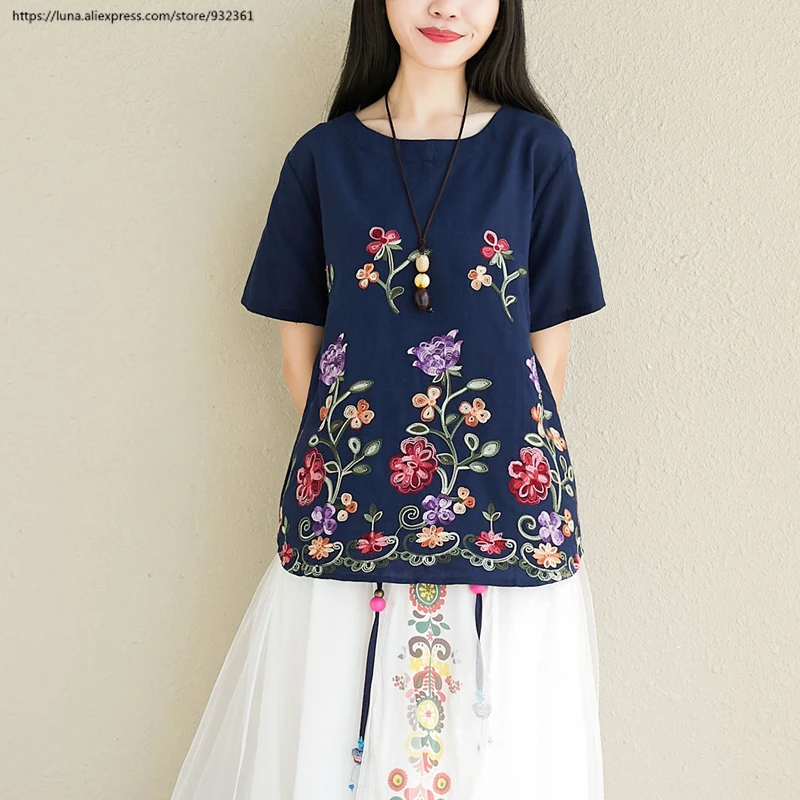 Retro Ethnic Embroidery Shirt Women Summer Loose Floral Blouses Cotton Linen Top plus size women tops blusas femininas elegante 
Retro Ethnic Embroidery Shirt Women Summer Loose Floral Blouses Cotton Linen Top plus size women tops blusas femininas elegante