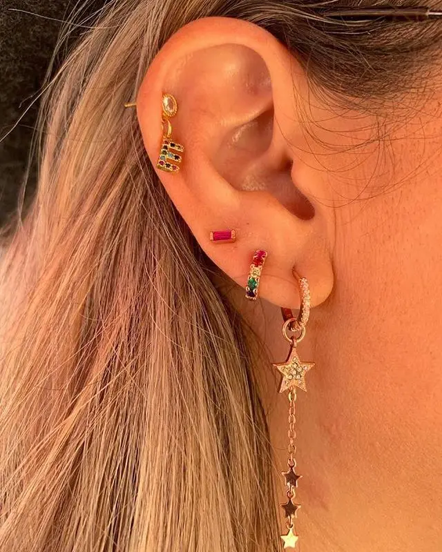 2019 luxury women fashion jewelry AAA+ cubic zirconia cz dangle star charm clip on rose gold color fashion delicate earring star
2019 luxury women fashion jewelry AAA+ cubic zirconia cz dangle star charm clip on rose gold color fashion delicate earring star