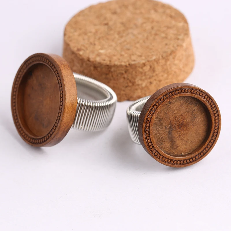 5pcs Fit 20mm 25m round cabochon wood ring base settings diy blank wooden bezel trays for rings making 
5pcs Fit 20mm 25m round cabochon wood ring base settings diy blank wooden bezel trays for rings making