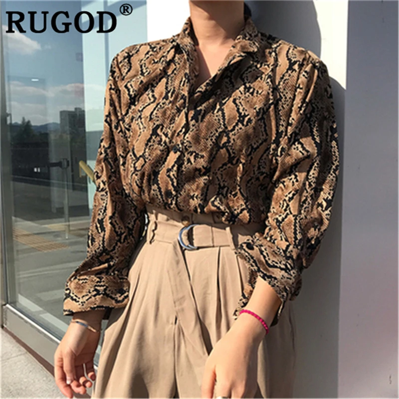 RUGOD Vintage office ladies snake printed shirts Fashion turn-down collar women blouse 2019 Korean khaki female clothing
RUGOD Vintage office ladies snake printed shirts Fashion turn-down collar women blouse 2019 Korean khaki female clothing