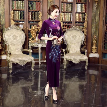 Chinese Women's Velour Handmade Coil Clasper Mandarin Collar Embroider Peacock Long Cheong-sam Dress S M L XL XXL 3XL 4XLT0020
Chinese Women's Velour Handmade Coil Clasper Mandarin Collar Embroider Peacock Long Cheong-sam Dress S M L XL XXL 3XL 4XLT0020