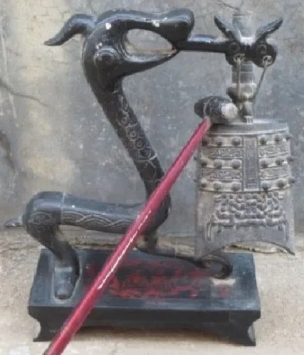 Asian Antiques Chinese folk collection working wood pedestal bronze bell 20*17CM shipping
Asian Antiques Chinese folk collection working wood pedestal bronze bell 20*17CM shipping