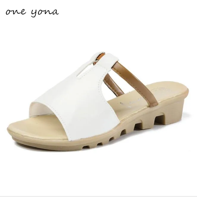 Women's shoes 2019 summer new word drag thick bottom wedge with hollow flat platform anti-slip sandals ladies slippers a110
Women's shoes 2019 summer new word drag thick bottom wedge with hollow flat platform anti-slip sandals ladies slippers a110