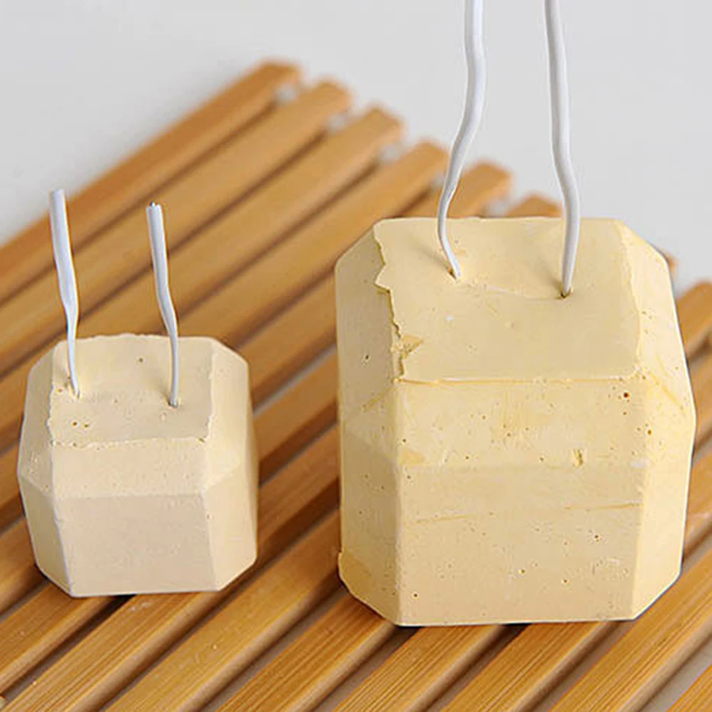 Cube Pet Hamster Chew Mineral Stone Rabbit Totoro Calcium Stone Guinea Pig Teeth Grinding Bite Molar Tooth Small Animal Supplies
Cube Pet Hamster Chew Mineral Stone Rabbit Totoro Calcium Stone Guinea Pig Teeth Grinding Bite Molar Tooth Small Animal Supplies