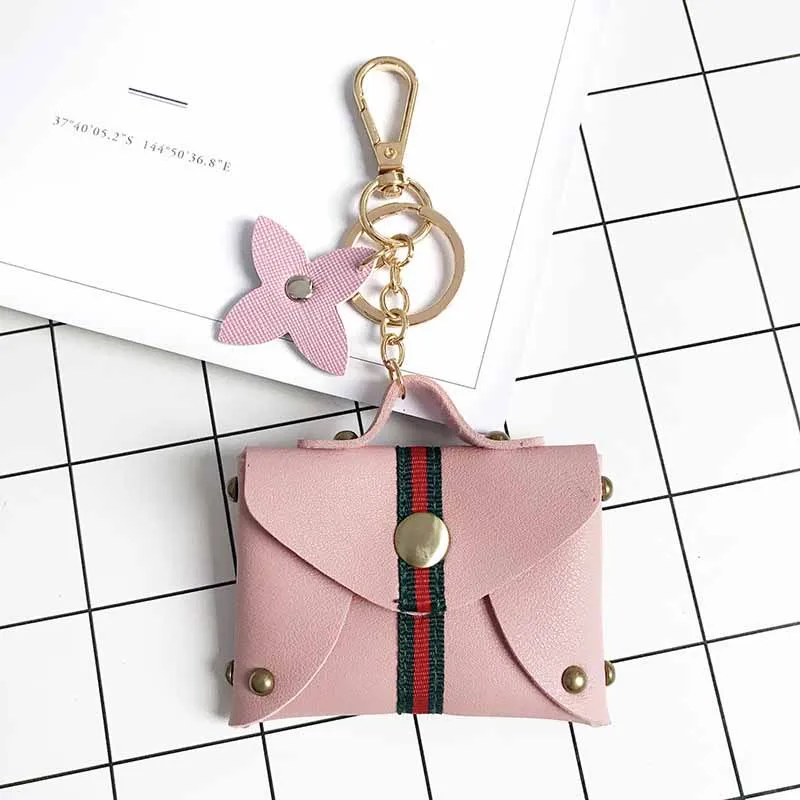 2019 Small bag Keychain Mini Coin Purse Decoration Key chains PU Leather Bag Storage Pendant Fashion Jewelry
2019 Small bag Keychain Mini Coin Purse Decoration Key chains PU Leather Bag Storage Pendant Fashion Jewelry