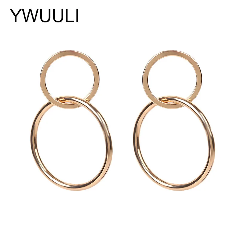 Cute Korean Number Eight Hollow Geometric Double Round Circle Stud Earrings for Women Simple Metal Earing Ear Jewelry XR1553
Cute Korean Number Eight Hollow Geometric Double Round Circle Stud Earrings for Women Simple Metal Earing Ear Jewelry XR1553