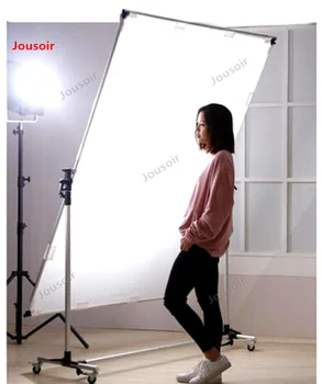 1.5 * 2 m reflective of large mobile soft light screen black screen light screen screen rotating bezel convenient flag CD50 T03
1.5 * 2 m reflective of large mobile soft light screen black screen light screen screen rotating bezel convenient flag CD50 T03