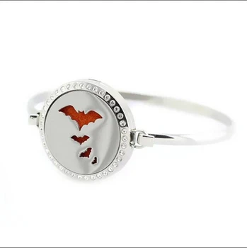 Magnet Crystal Aromatherapy/Perfume Essential Oils Diffuser Hallowmas Bat Floating Locket Bracelet Stainless steel Jewelry
Magnet Crystal Aromatherapy/Perfume Essential Oils Diffuser Hallowmas Bat Floating Locket Bracelet Stainless steel Jewelry