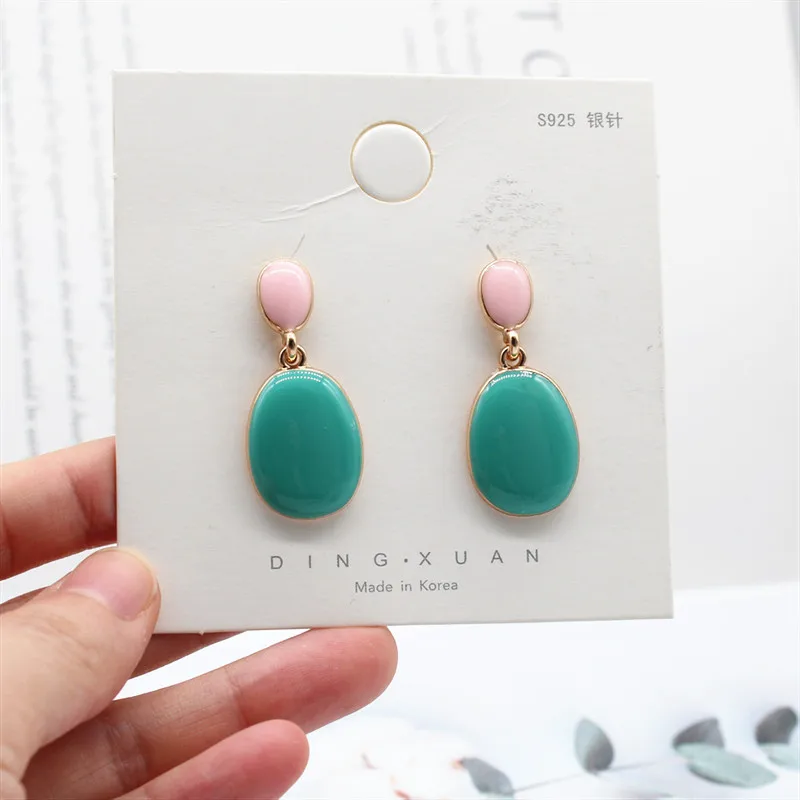 2019 Korean hot fashion jewelry drop color drop oil earrings irregular personality earrings for women gift
2019 Korean hot fashion jewelry drop color drop oil earrings irregular personality earrings for women gift
