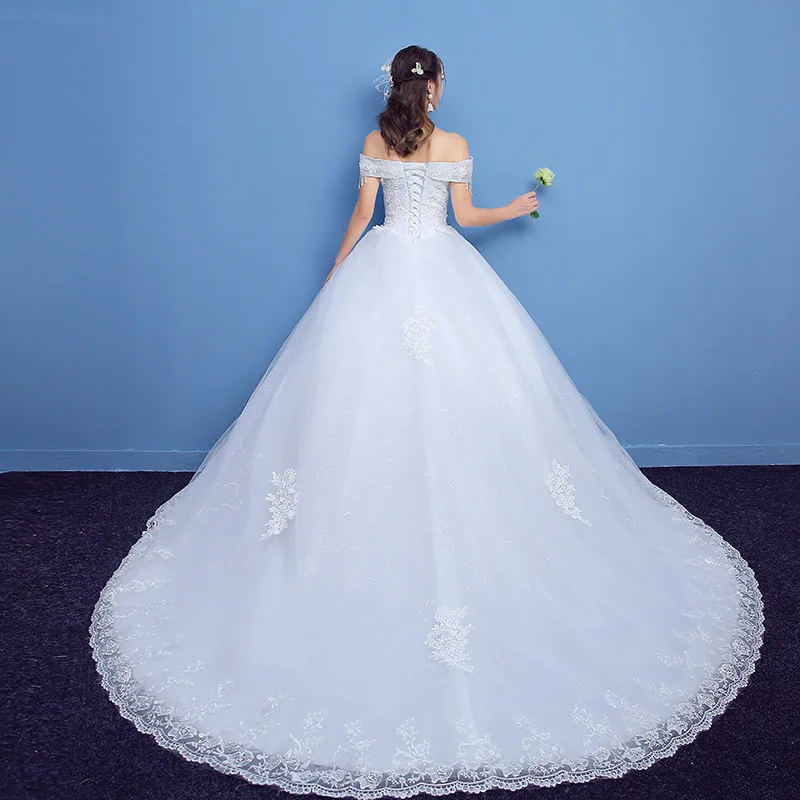 Luxury beading wedding dress One word collar The embroidery wedding gown New bridal Big trailing wedding dresses
Luxury beading wedding dress One word collar The embroidery wedding gown New bridal Big trailing wedding dresses