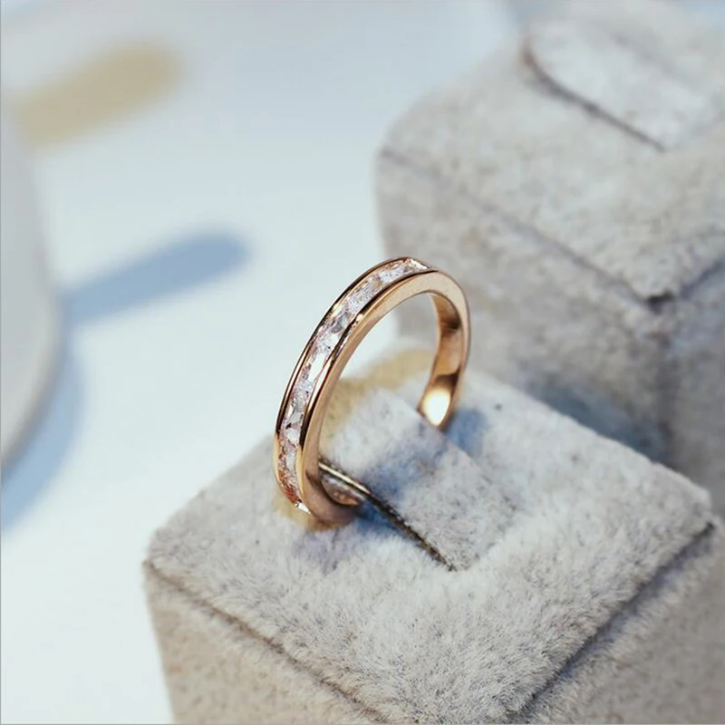 AGOOD Brand 2017 Women Fine Rings Zircon Crystal Rose Gold Plated Rings Rhinestone Alloy Wedding Party Female Fashion Jewelry
AGOOD Brand 2017 Women Fine Rings Zircon Crystal Rose Gold Plated Rings Rhinestone Alloy Wedding Party Female Fashion Jewelry