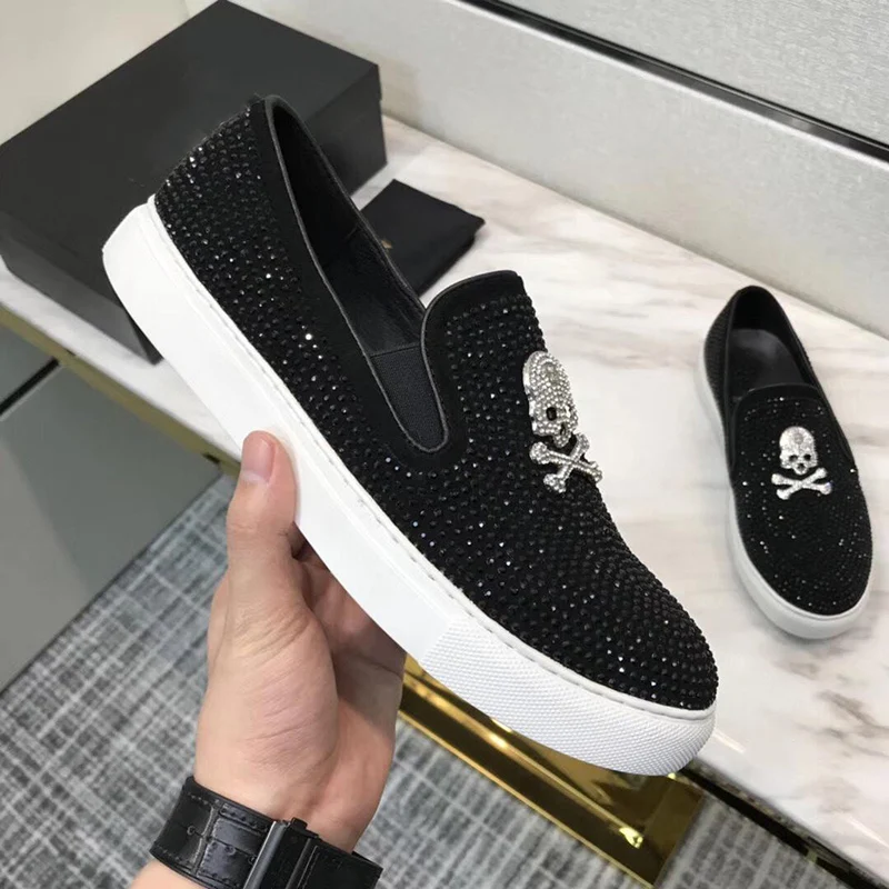 High-end Casual Top Quality Sheepskin Genuine Leather Lining Skull Crystal Handmade Men Shoes DHL Shipping Available 
High-end Casual Top Quality Sheepskin Genuine Leather Lining Skull Crystal Handmade Men Shoes DHL Shipping Available