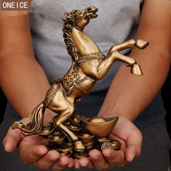 Modern style horse statue small model home decoration accessories office bedroom animal sculpture gift horse decoration
Modern style horse statue small model home decoration accessories office bedroom animal sculpture gift horse decoration