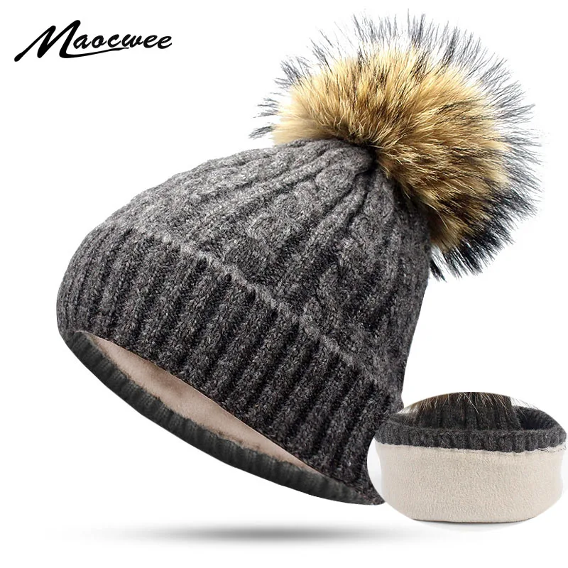 2018 Skullies Beanies Women Plus Velvet Winter Hat For Women Warm Women Hat Brand Knitting Cap Real Fur Pom Poms Leisure Hat
2018 Skullies Beanies Women Plus Velvet Winter Hat For Women Warm Women Hat Brand Knitting Cap Real Fur Pom Poms Leisure Hat