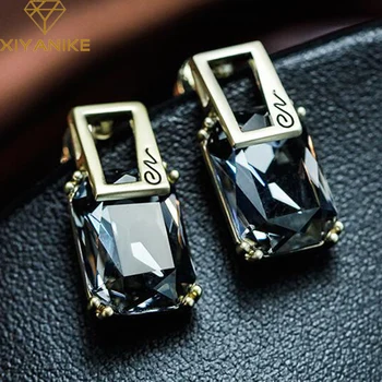 XIYANIKE New Geometric Square Crystal Stud Earrings For Women Fashion Gold Color Earring Party Jewelry Accessories Brincos E285
XIYANIKE New Geometric Square Crystal Stud Earrings For Women Fashion Gold Color Earring Party Jewelry Accessories Brincos E285